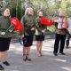 Праздник пришел с песнями во дворы ветеранов